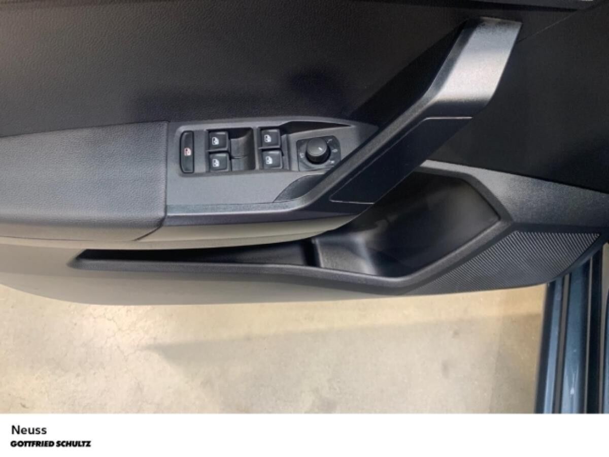 Seat Ibiza STYLE SITZHEIZUNG EINPARKHILFE NAVI LED