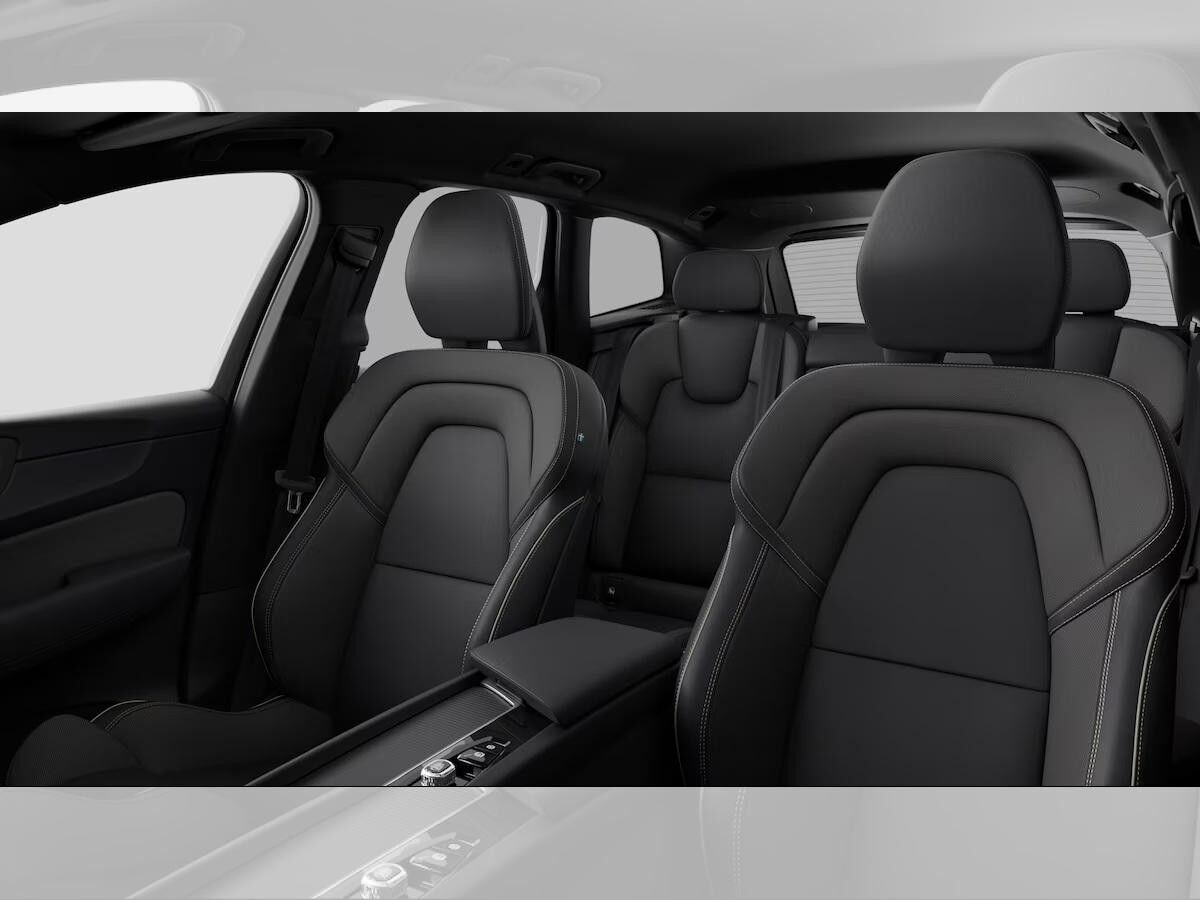 Volvo XC60 B5 AWD Plus Black Edition