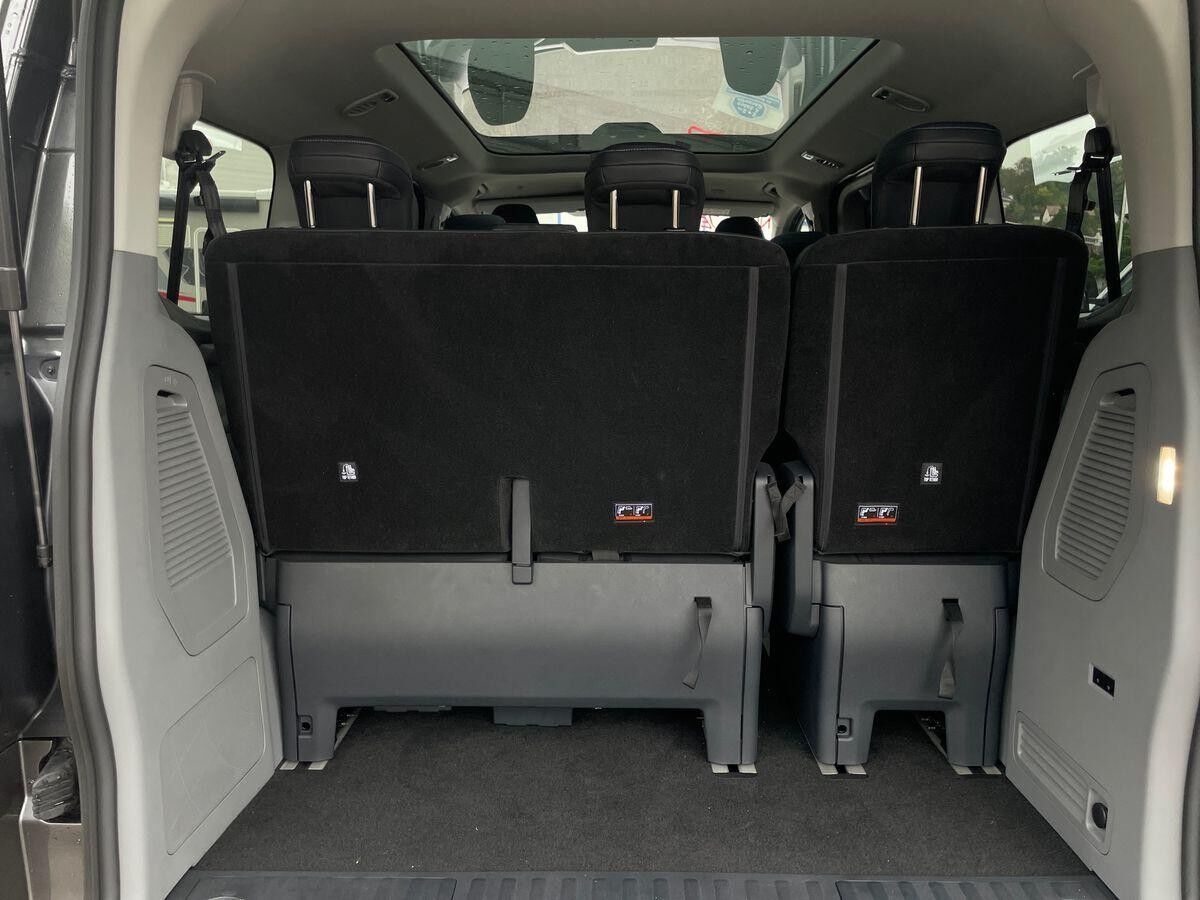 Ford Tourneo Sport BEV