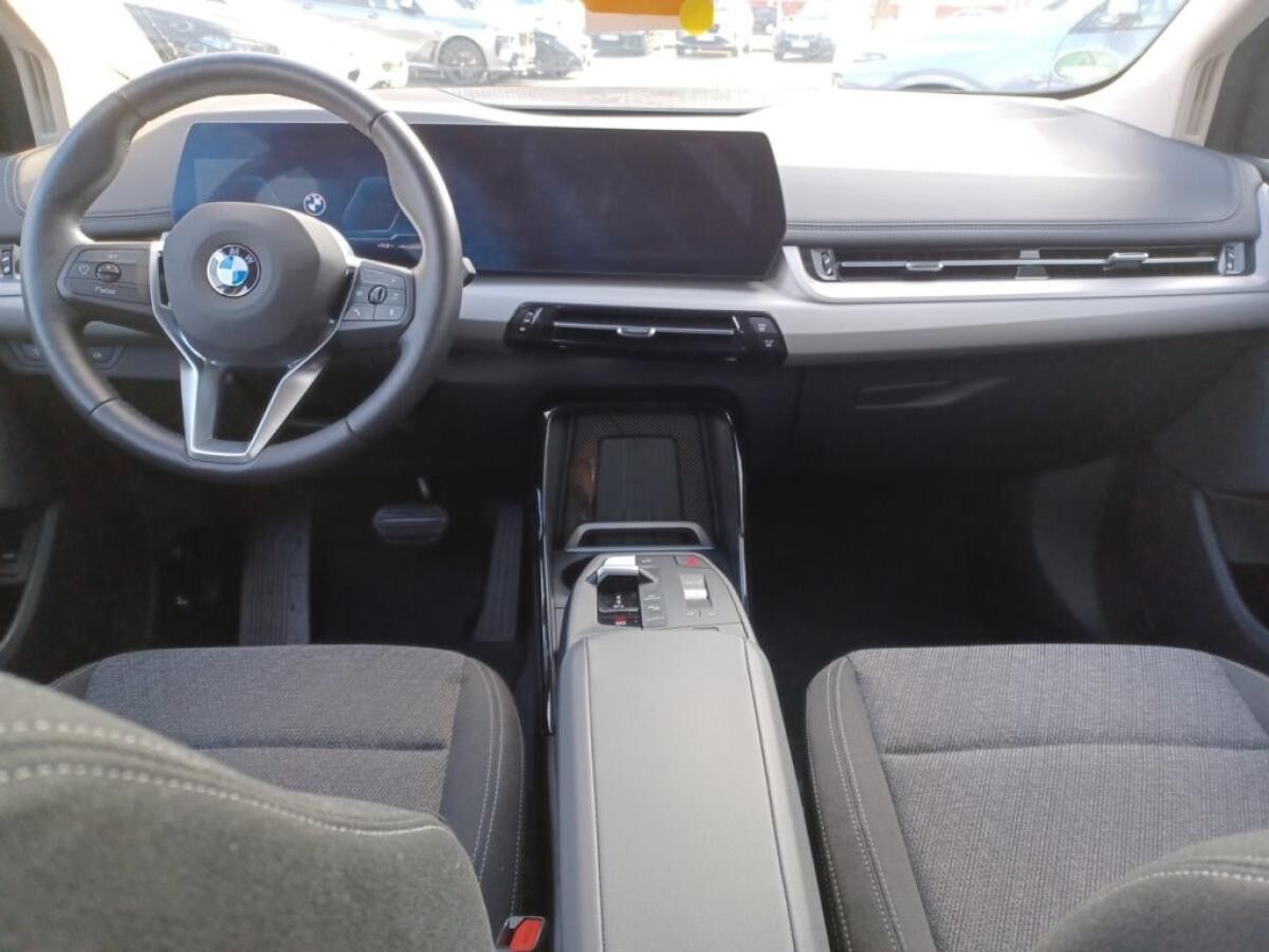 BMW 216 i Active Tourer - Aktion - Harman Kardon - Lenkradheizung- Premiumpaket
