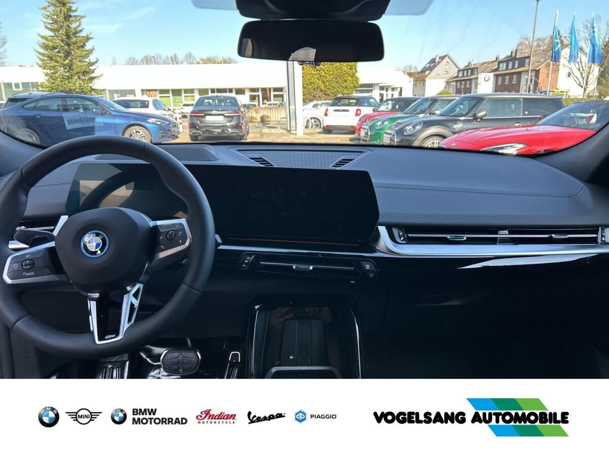 BMW iX2 xDrive30 M Sport