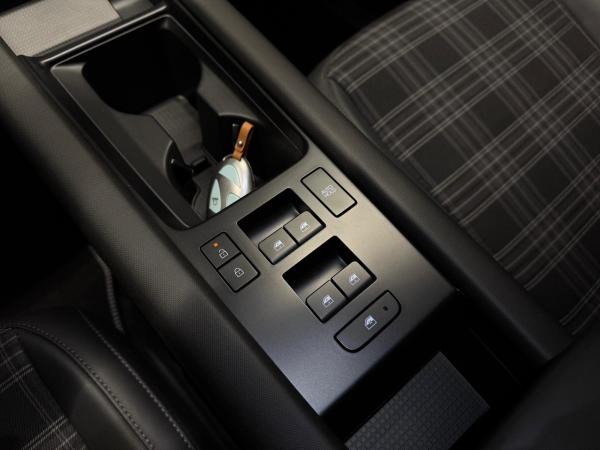 Hyundai IONIQ 6 First Edition / Gravity Gold Matt