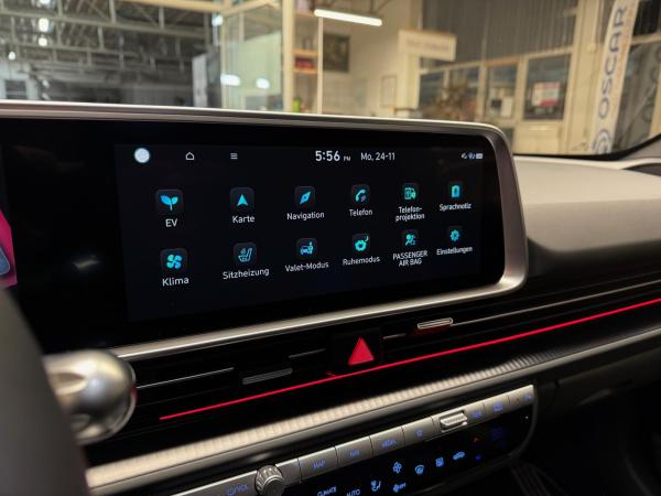 Hyundai IONIQ 6 First Edition / Gravity Gold Matt