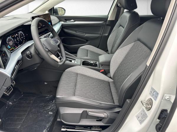 Volkswagen Golf ENERGY 1,5 l eTSI OPF 7-Gang-Doppelkupplungsgetriebe DSG