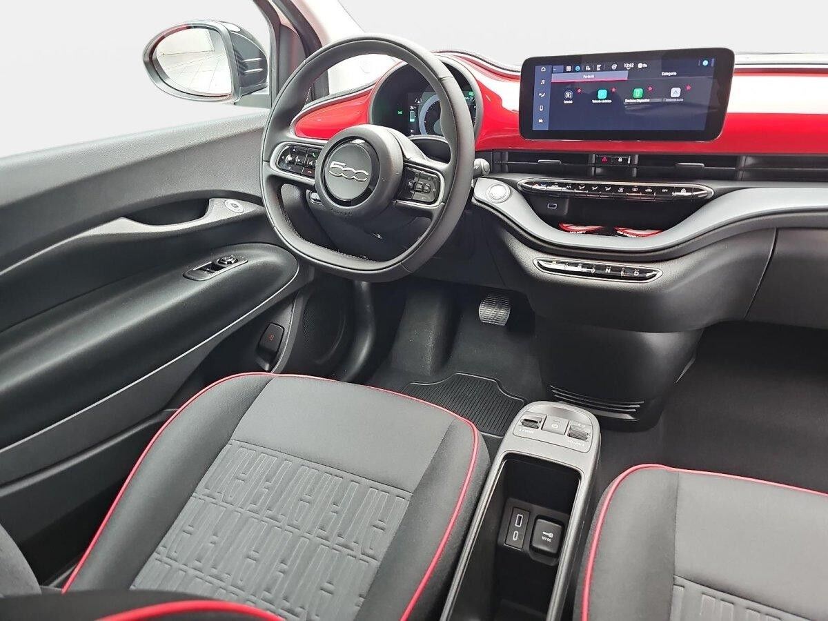 Fiat 500e ELEKTRO 42 KWH (RED) MJ25