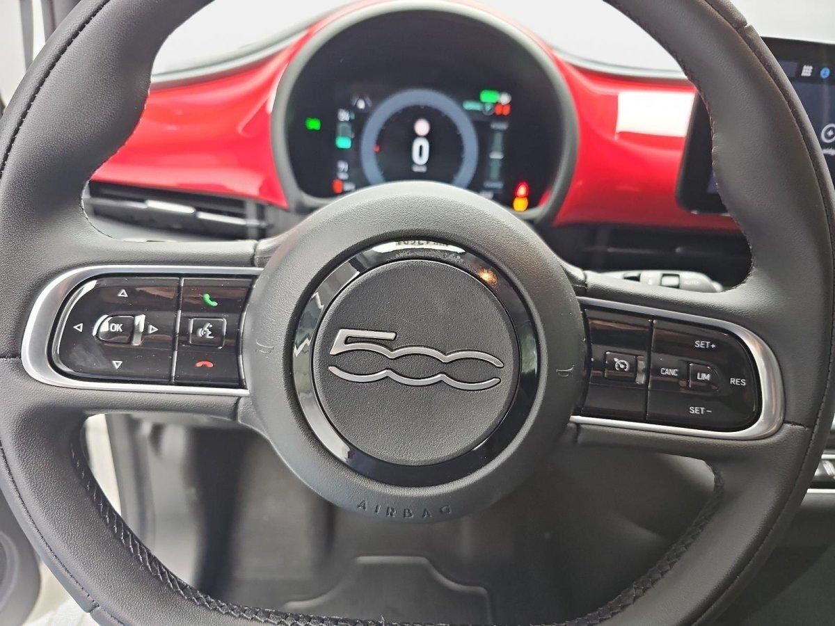 Fiat 500e ELEKTRO 42 KWH (RED) MJ25