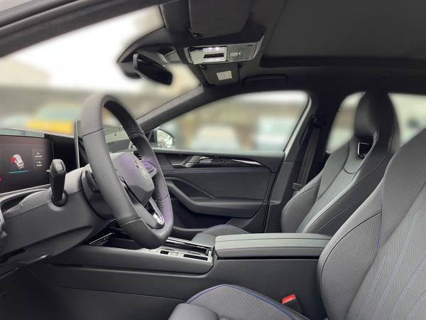 Volkswagen Passat R-Line 1.5 eHybrid DSG 👷🏻‍♂️💼Gewerbe💼👷🏻‍♂️‼️sofort verfügbar‼️❄️inkl. Winterräder❄️