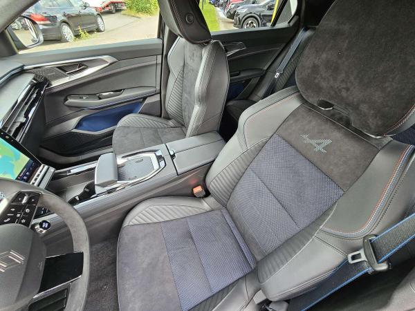 Renault Rafale Esprit Alpine E-Tech Plug-in Hybrid 300 4x4