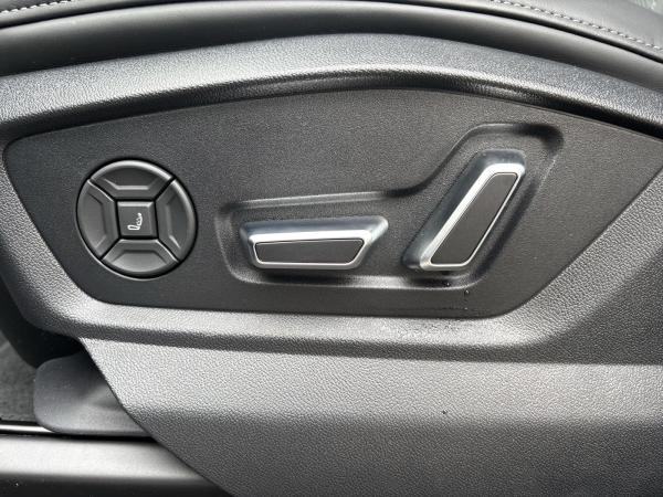 Audi Q7 SUV S line 50 TDI qu. tiptr. Laser PANO HUD