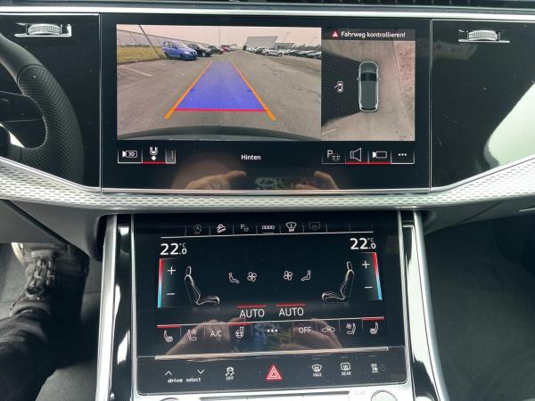 Audi Q7 SUV S line 50 TDI qu. tiptr. Laser PANO HUD