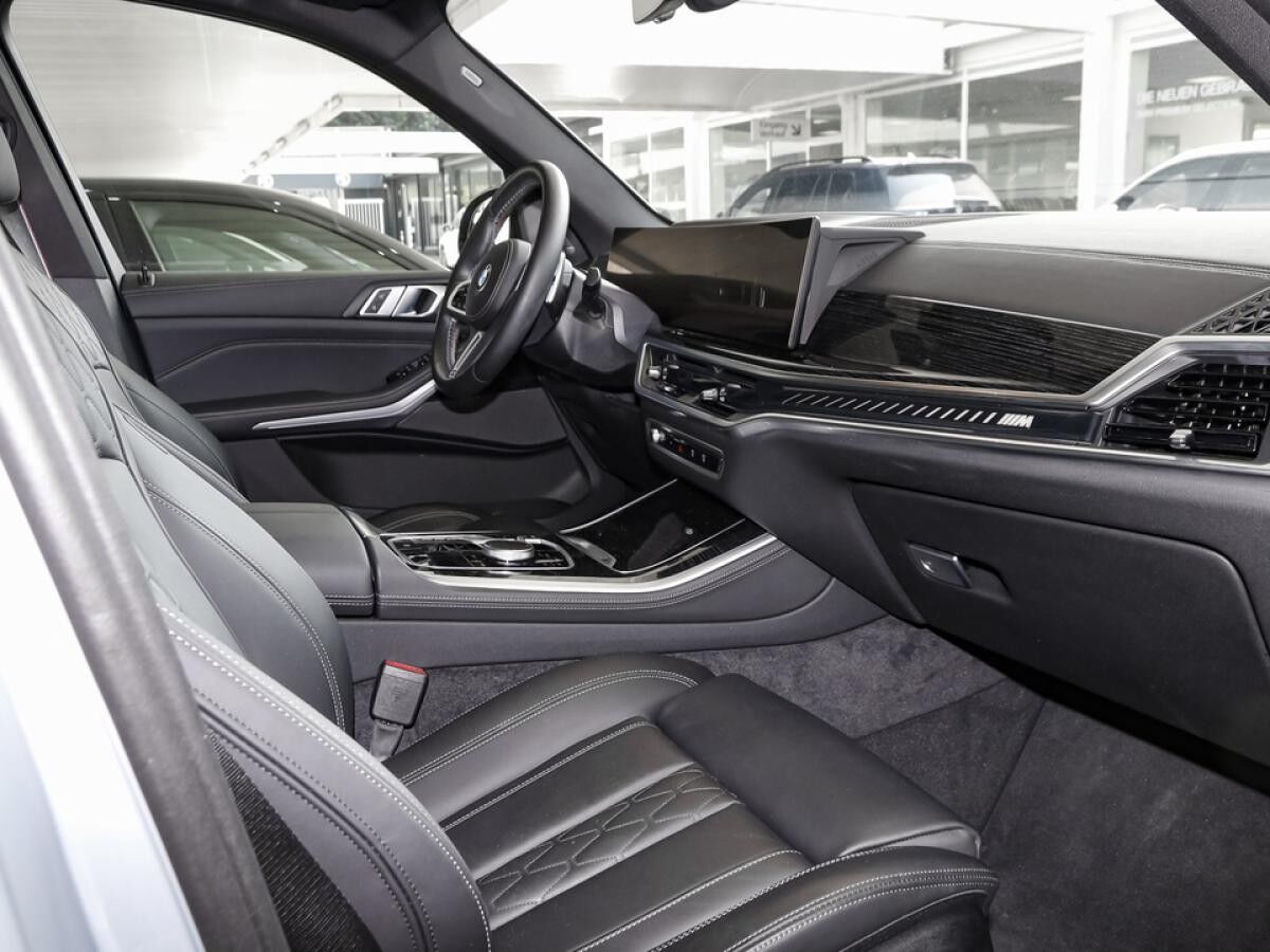 BMW X5 M60i  UPE 138T€ *on top 1190 € BMW Zubehör Gutschein 1190 € * !!!