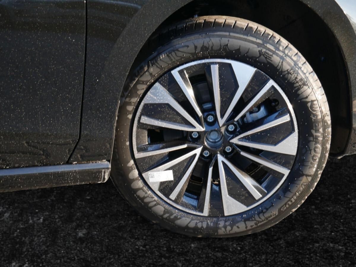 Skoda Superb Combi 2.0 TDI Selection NAVI AHK ACC LED *878*