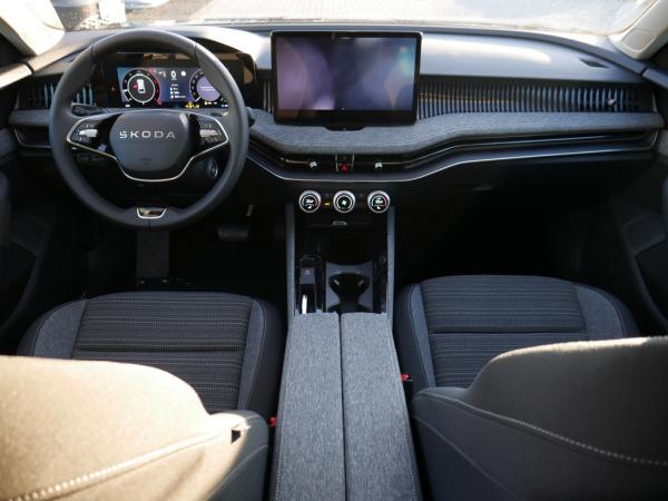 Skoda Superb Combi 2.0 TDI Selection NAVI AHK ACC LED *878*