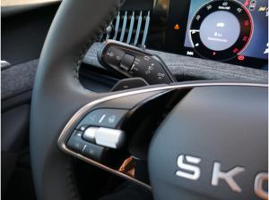 Skoda Superb Combi 2.0 TDI Selection NAVI AHK ACC LED *878*