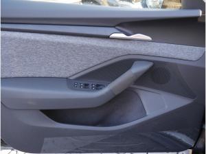 Skoda Superb Combi 2.0 TDI Selection NAVI AHK ACC LED *878*