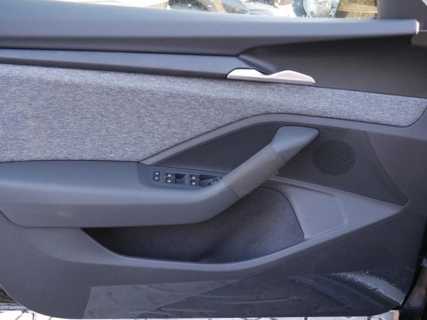 Skoda Superb Combi 2.0 TDI Selection NAVI AHK ACC LED *878*