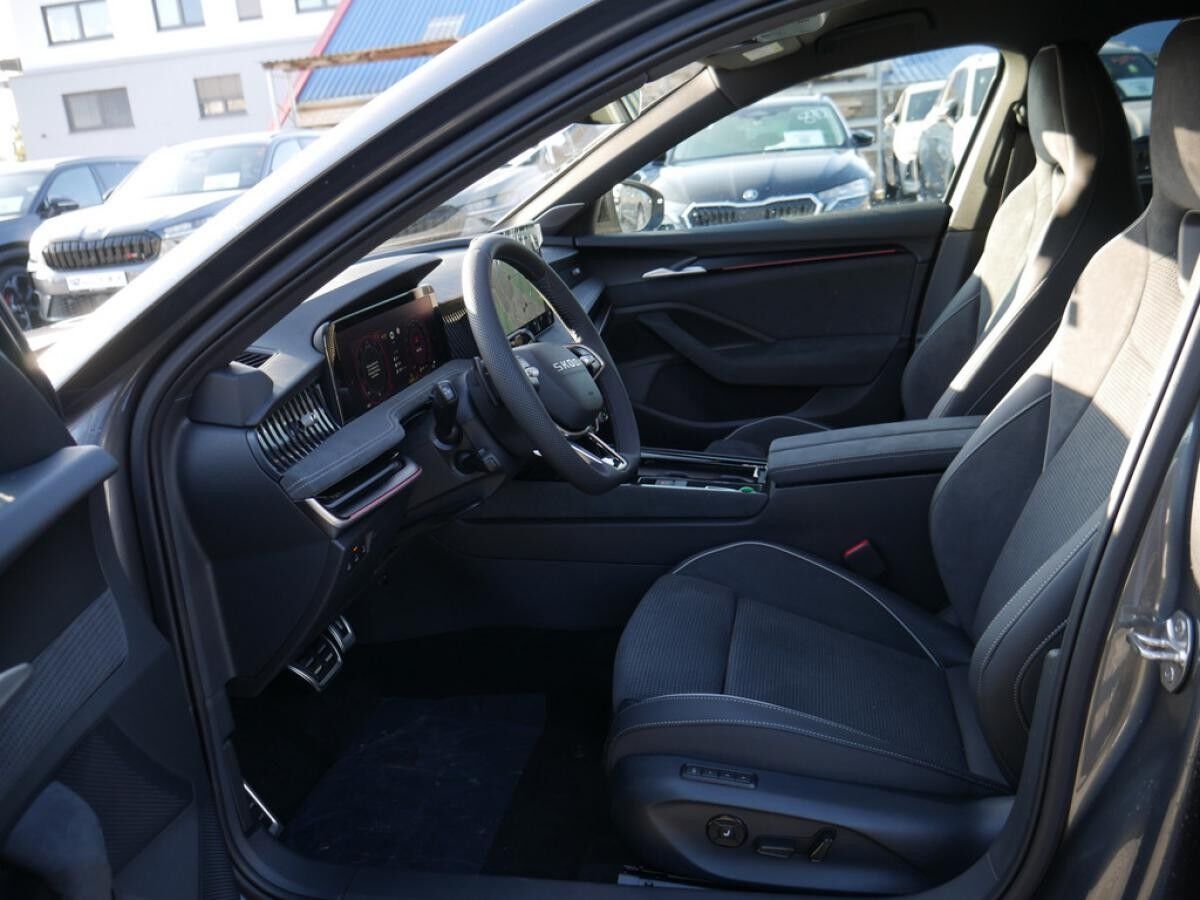 Skoda Superb Combi 2.0 TSI 4X4 Sportline HUD MATRIX-LED AHK *810*