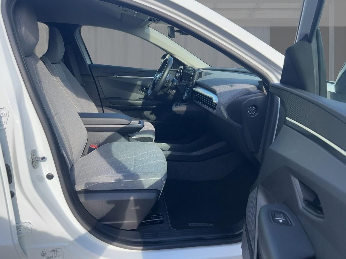 Renault Megane E-Tech Megane E-TECH EV40 130HP EQUILIBRE KAMERA UPE:40