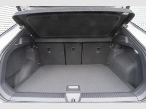 Volkswagen T-Roc R-Line 1.5 l eTSI DSG Black Style*19"*IQdrive&light* Volkswagen T-Roc R-Line 1.5 l eTSI DSG Black Style*19"*IQdrive&light*