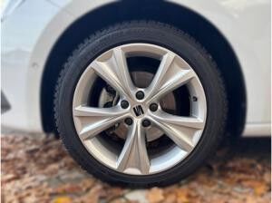 Seat Leon FR 1.5eTSI 110kW (150PS)*DSG*MATRIX*RFK*Travel-Ass.*NAVI*SHZ*GJR* Seat Leon FR 1.5eTSI 110kW (150PS)*DSG*MATRIX*RFK*Travel-Ass.*NAVI*SHZ*GJR*