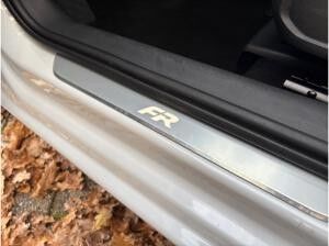 Seat Leon FR 1.5eTSI 110kW (150PS)*DSG*MATRIX*RFK*Travel-Ass.*NAVI*SHZ*GJR* Seat Leon FR 1.5eTSI 110kW (150PS)*DSG*MATRIX*RFK*Travel-Ass.*NAVI*SHZ*GJR*