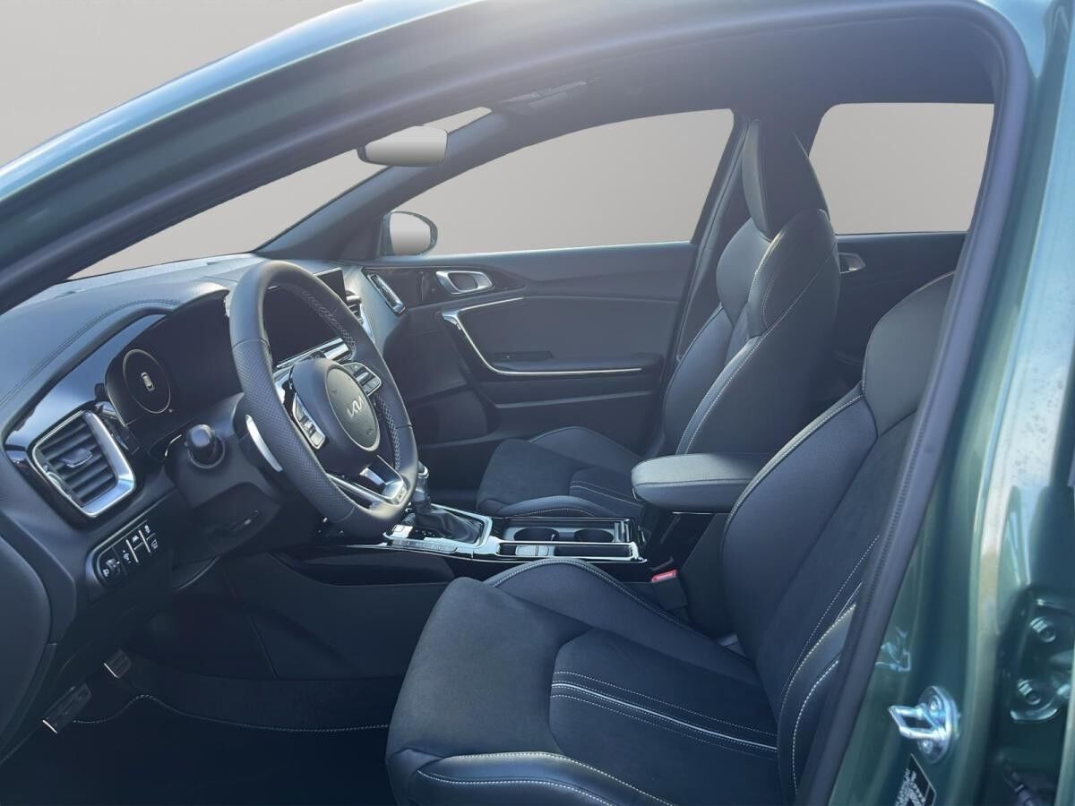 Kia Ceed SW GT Line KLIMA LED NAVI LEDER ALU RFK SITZHEIZUNG VORN & HINTEN PDC LENKRADHEIZUNG JBL ELEKTR. HEC