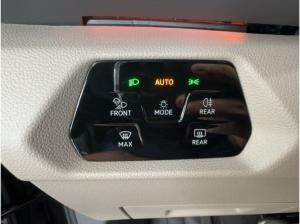 Volkswagen Multivan Style LÜ 110 KW DSG*M+S*AHK*Navi