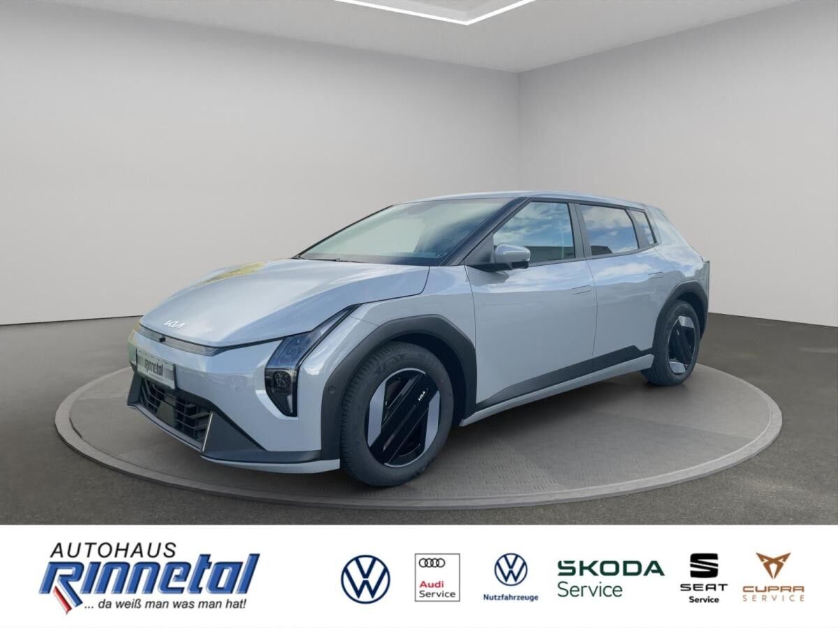 Kia EV4 81,4 kWh Earth KLIMA LED WÄRMEPUMPE ELEK HECKKLAPPE DRIVE WISE TECH PAK SITZHEIZUNG 360° KAM