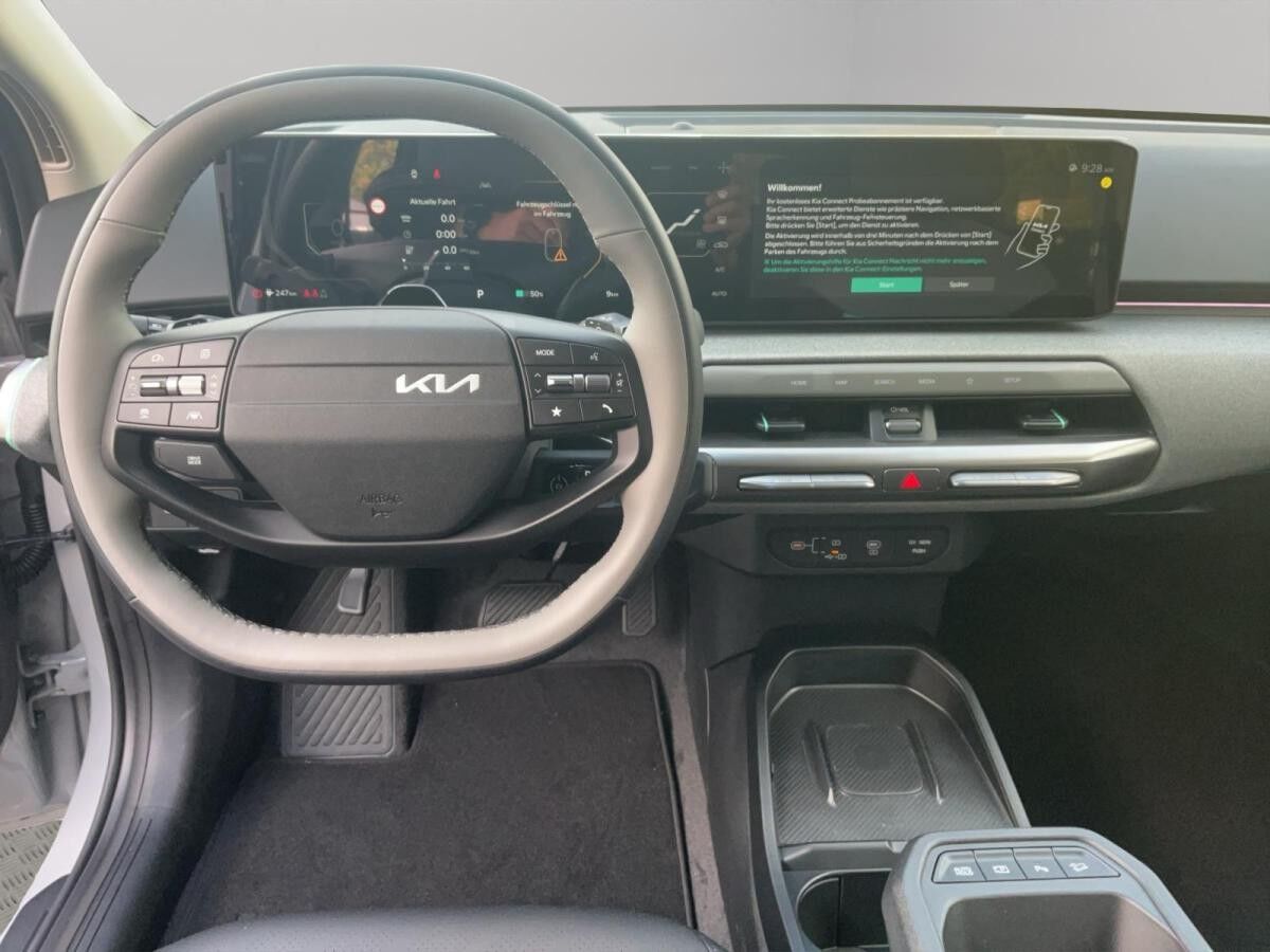 Kia EV4 81,4 kWh Earth KLIMA LED WÄRMEPUMPE ELEK HECKKLAPPE DRIVE WISE TECH PAK SITZHEIZUNG 360° KAM