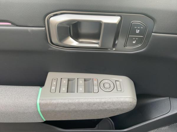 Kia EV4 🔥81,4 kWh Earth🔥 KLIMA LED WÄRMEPUMPE ELEK HECKKLAPPE DRIVE WISE TECH PAK SITZHEIZUNG 360° KAM