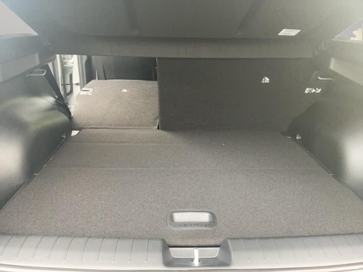 Kia EV4 81,4 kWh Earth KLIMA LED WÄRMEPUMPE ELEK HECKKLAPPE DRIVE WISE TECH PAK SITZHEIZUNG 360° KAM