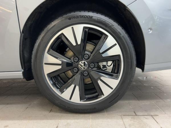 Volkswagen Multivan Style LÜ 110 KW DSG*Head UP*Panorama*M+S*Harman Kardon