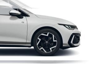 Volkswagen Golf R-Line 1,5 l eTSI OPF 110 kW (150 PS) 7-Gang-Doppelkupplungsgetriebe DSG