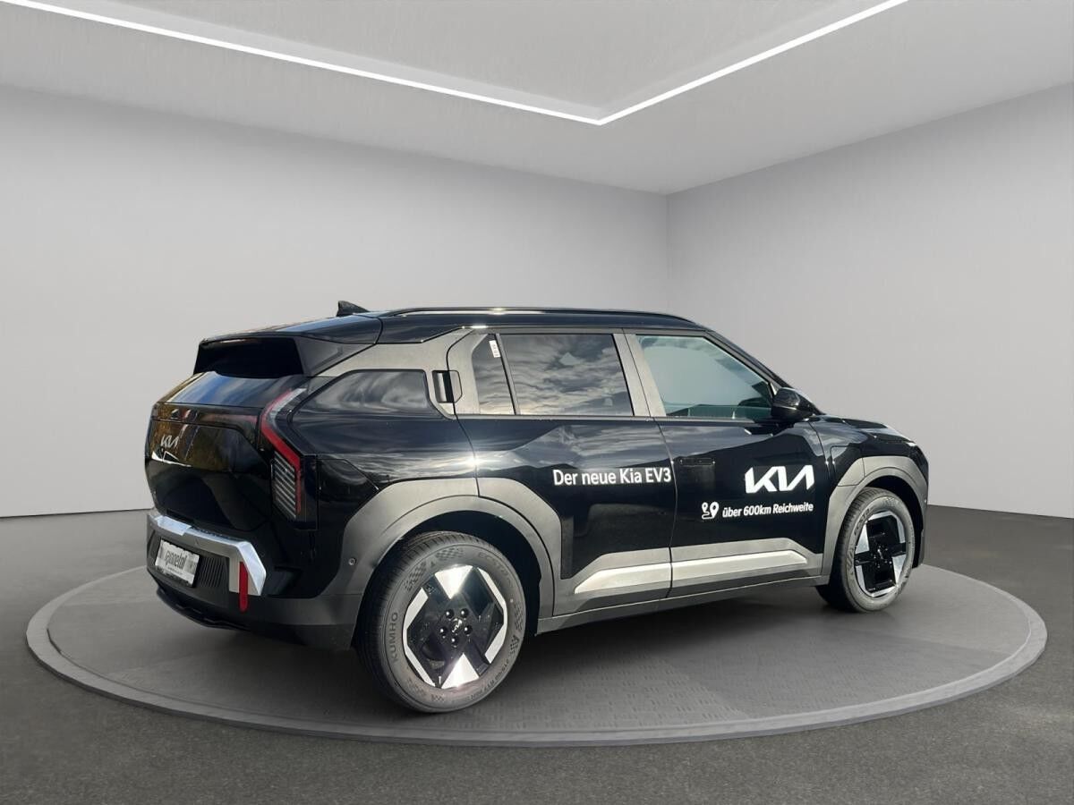 Kia EV3 Earth 58,3 kWh Earth KLIMA LED NAVI ALU DAB WÄRMEPUMPE SITZHEIZUNG LENKRADHEIZUNG RFK ELEK HECKKLAPP
