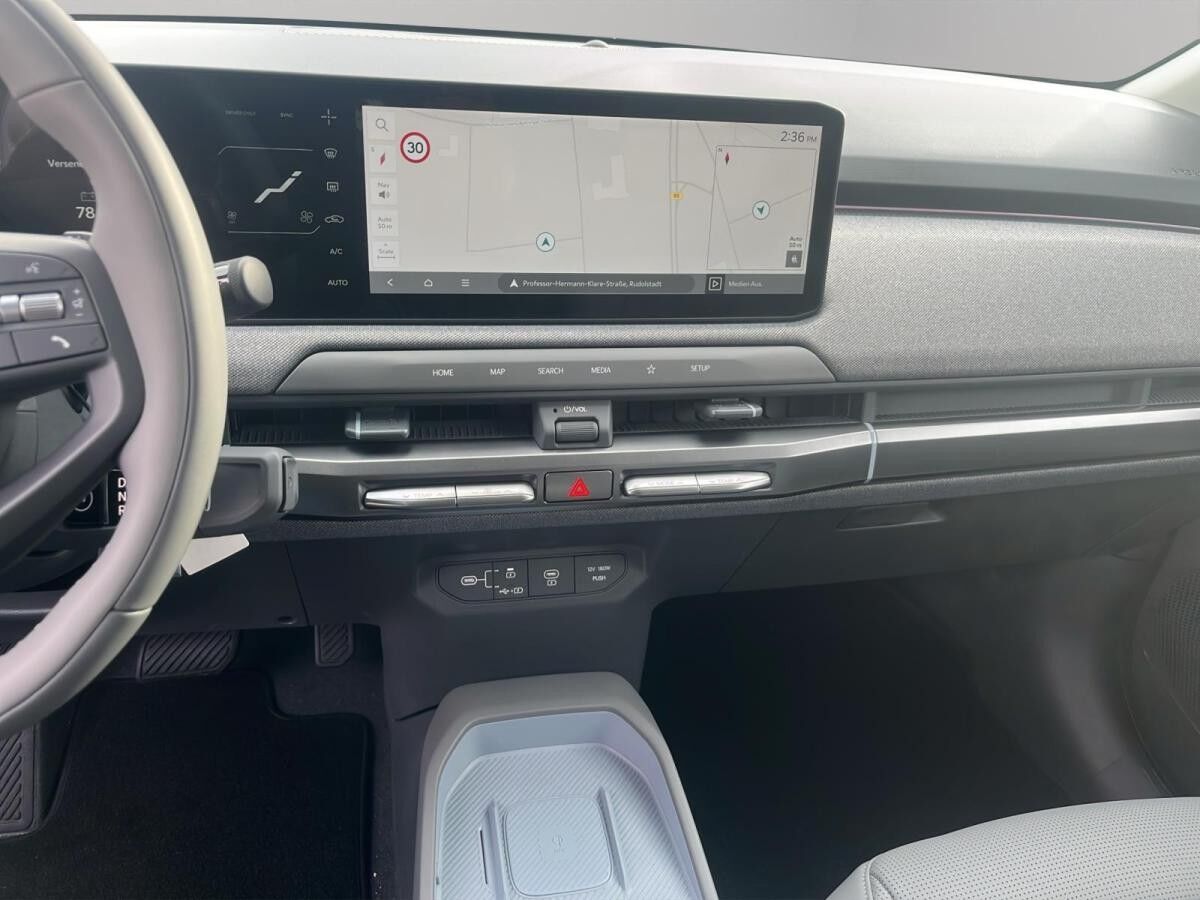 Kia EV3 Earth 58,3 kWh Earth KLIMA LED NAVI ALU DAB WÄRMEPUMPE SITZHEIZUNG LENKRADHEIZUNG RFK ELEK HECKKLAPP