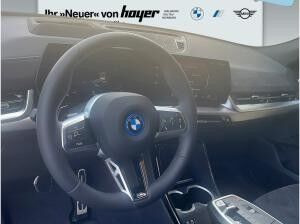 BMW iX2 xDrive30 M Sportpaket AHK HUD Pano Head-Up