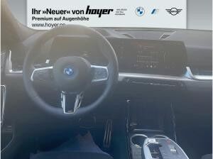 BMW iX2 xDrive30 M Sportpaket AHK HUD Pano Head-Up