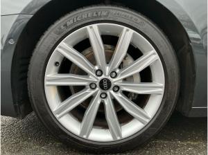 Audi A6 Avant sport 40 TDI S-tronic / Navi+, LED, RFK