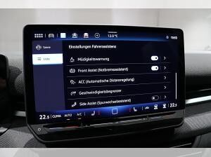 Volkswagen T-Roc Life 1.5l eTSI DSG KEYLESS LED KAMERA PDC SHZ Volkswagen T-Roc Life 1.5l eTSI DSG KEYLESS LED KAMERA PDC SHZ