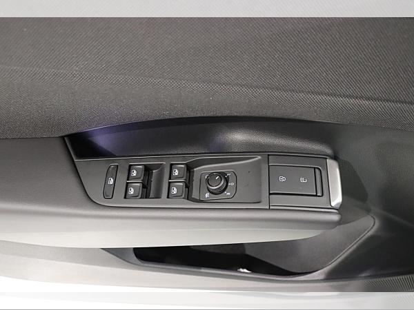 Volkswagen T-Roc Life 1.5l eTSI DSG KEYLESS LED KAMERA PDC SHZ