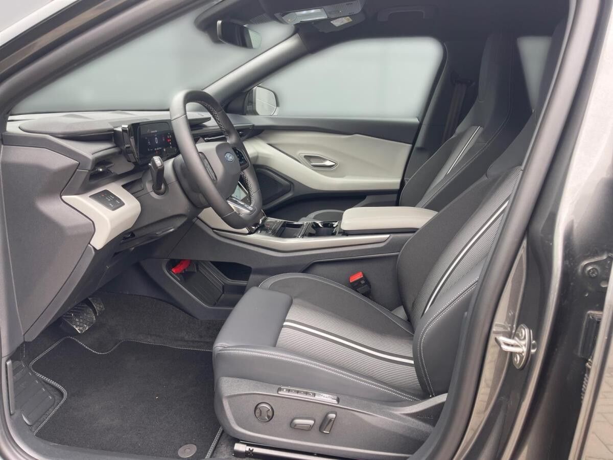 Ford Capri 77 kWh RWD Navi HUD LED 360°Kamera Klimaautom