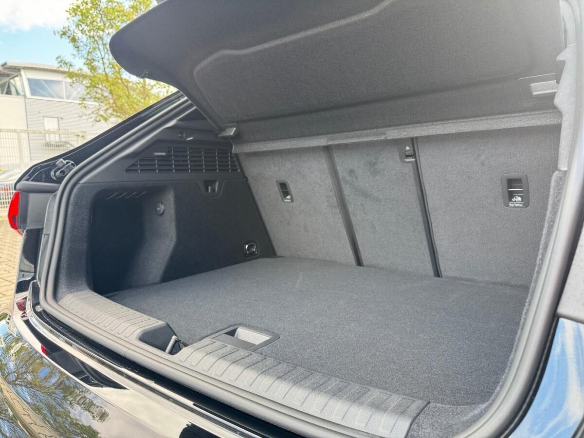 Audi RS3 RS 3 Sportback S tronic matrix,Kam.,Massage,PDC