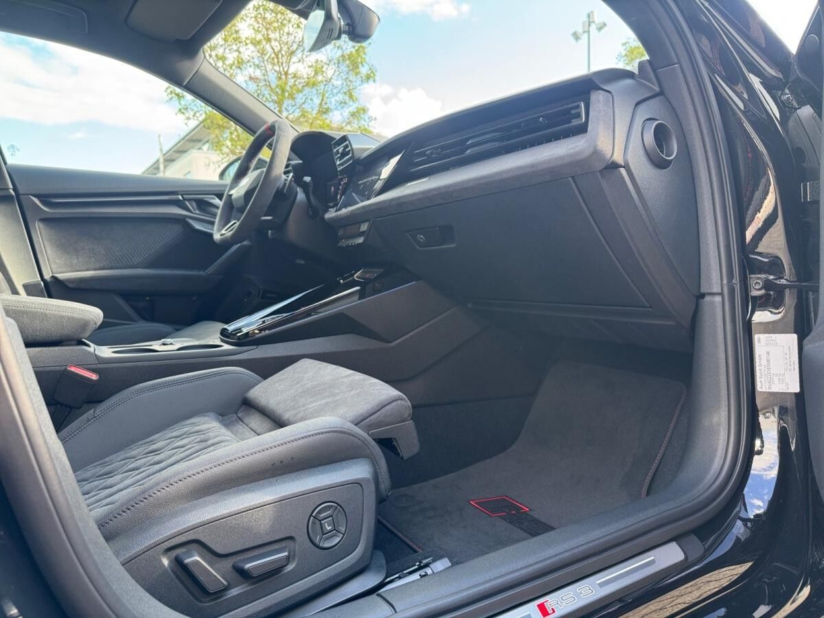 Audi RS3 RS 3 Sportback S tronic matrix,Kam.,Massage,PDC