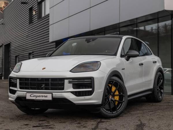 Porsche Cayenne Turbo E-Hybrid Coupé mit GT Paket *BLACKDEAL*