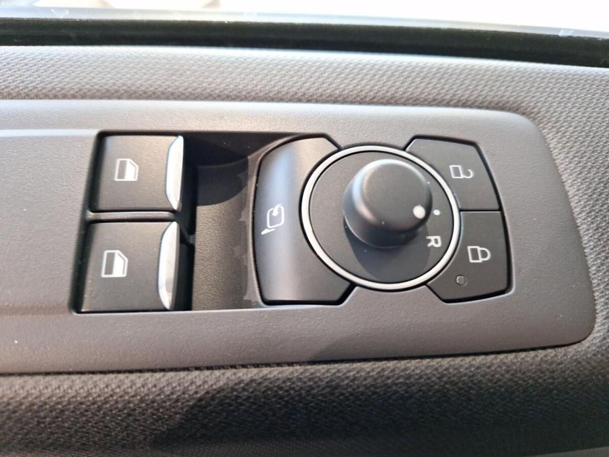 Ford Tourneo Custom Titanium X ***L2 Diesel AWD StandH PANO AHK LEDER MATRIX 19"***Sofort***