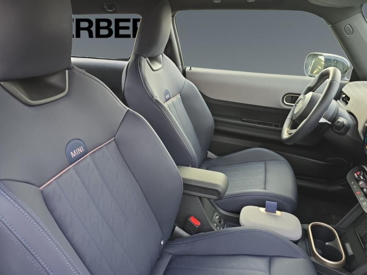 MINI Cooper S Favoured Trim*18 Zoll*Komfortzugang*Head Up* uvm.