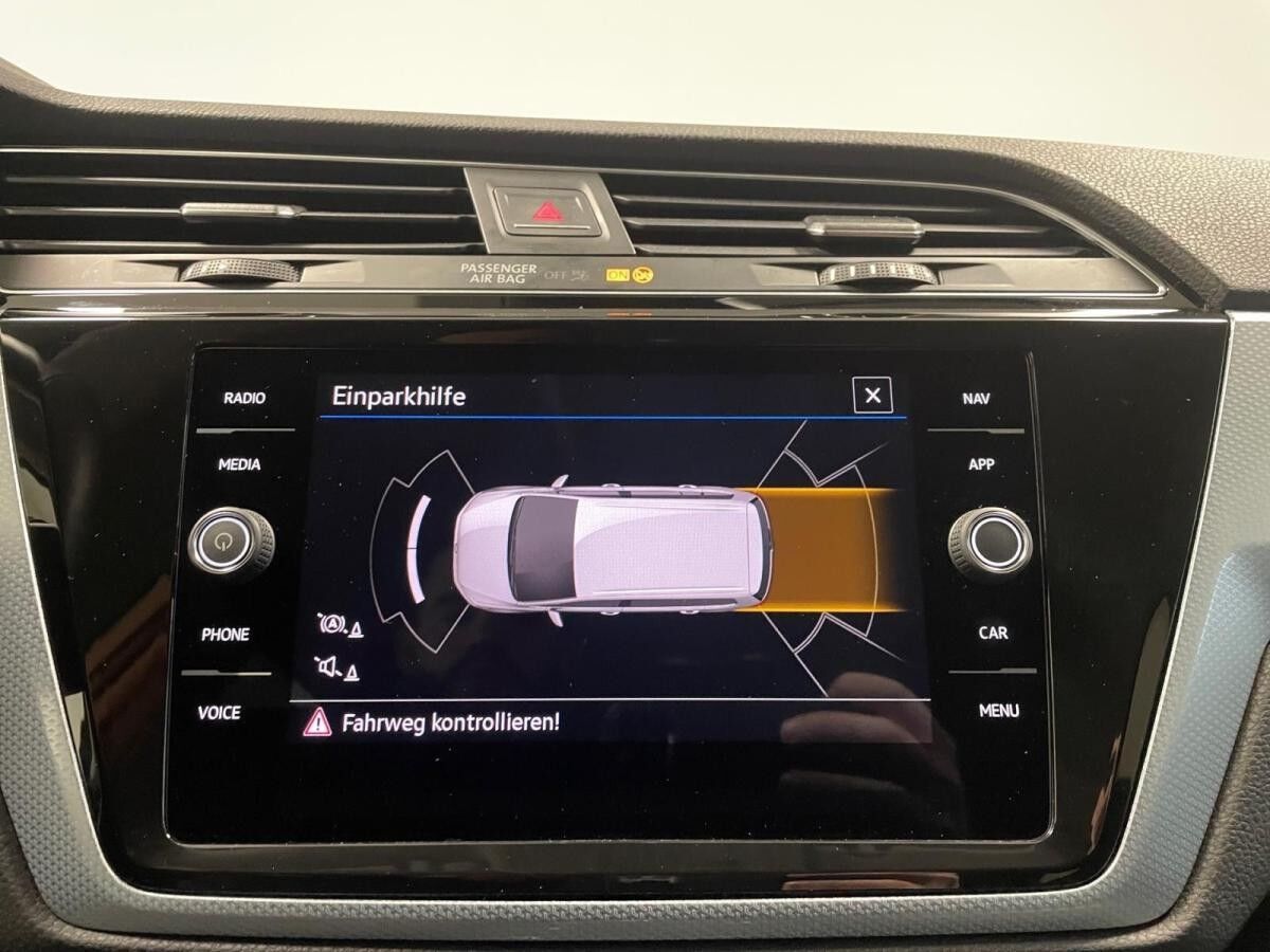Volkswagen Touran Comfortline Goal 2.0 TDI 110kW DSG - IQ.Light AHK Kamera Navi LM Park Assist 7-Sitzer ACC SHZ