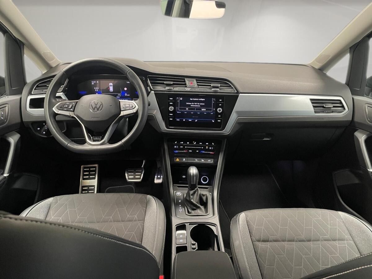 Volkswagen Touran Comfortline Goal 2.0 TDI 110kW DSG - IQ.Light AHK Kamera Navi LM Park Assist 7-Sitzer ACC SHZ