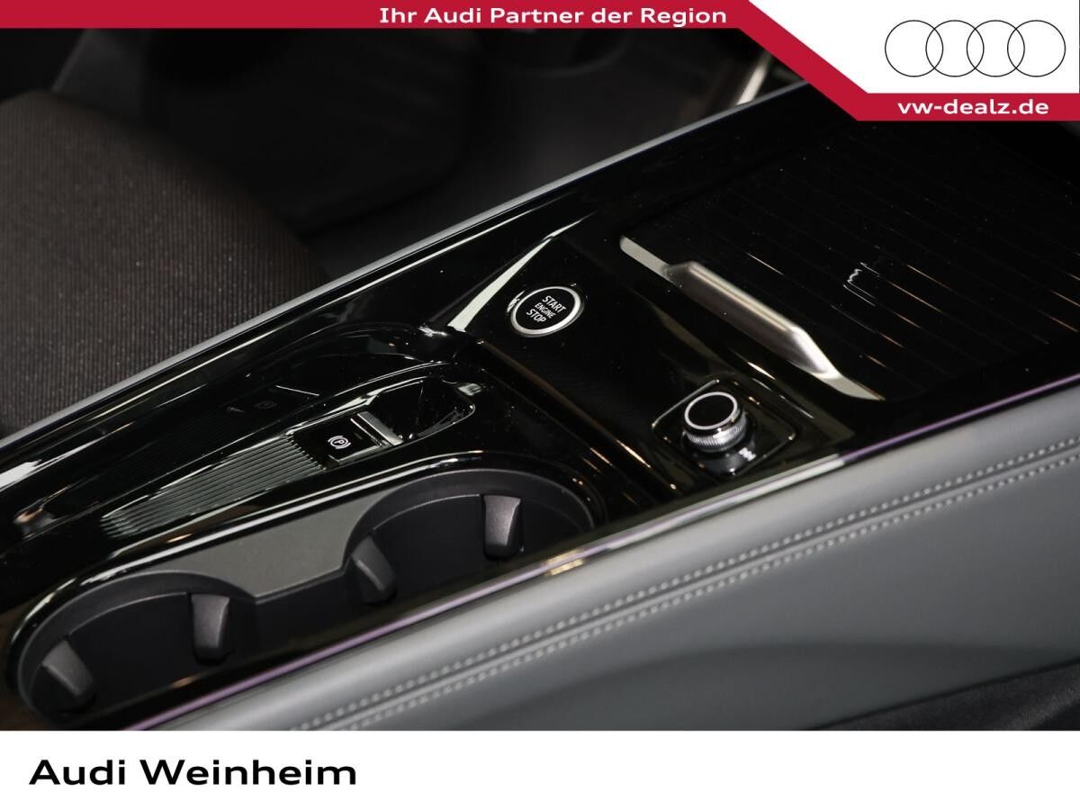 Audi Q3 SUV TFSI S tronic NAVI ALU 19" LED DAB