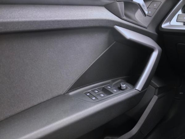 Audi A3 Sportback 30 TDI ADVANCED AHK NAVI SITZHZG